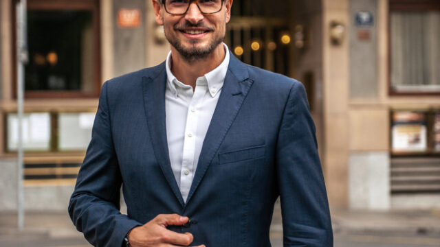 https://www.adamelias.cz/wp-content/uploads/2020/10/ae2-640x360.jpg